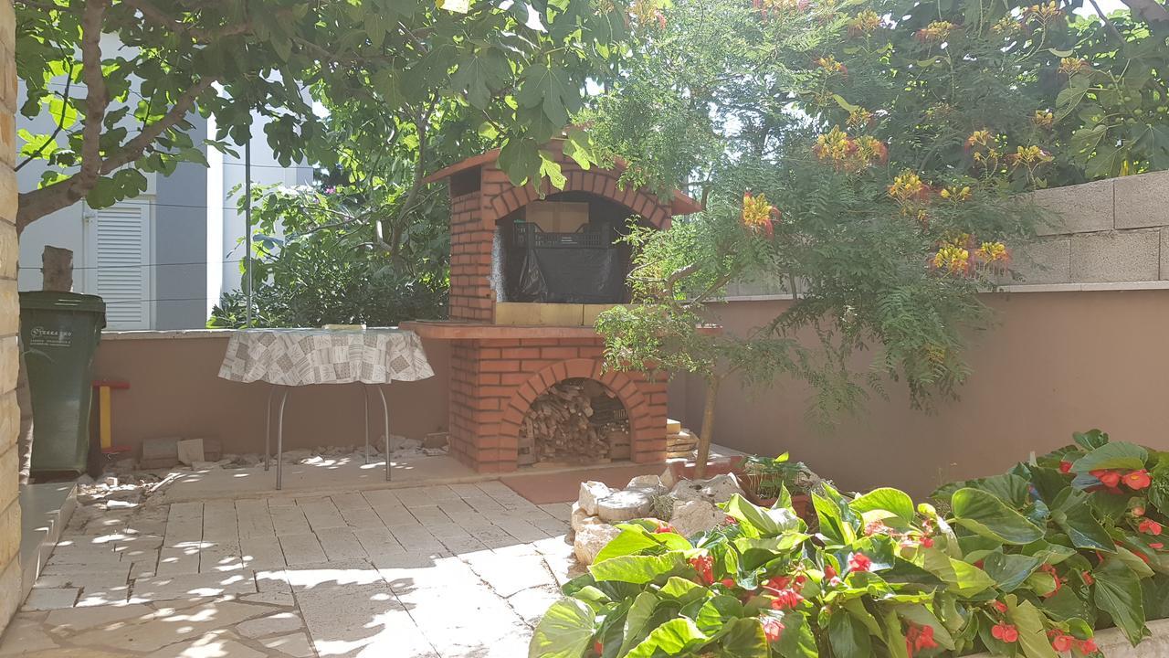 נובליה Apartments Mislav מראה חיצוני תמונה