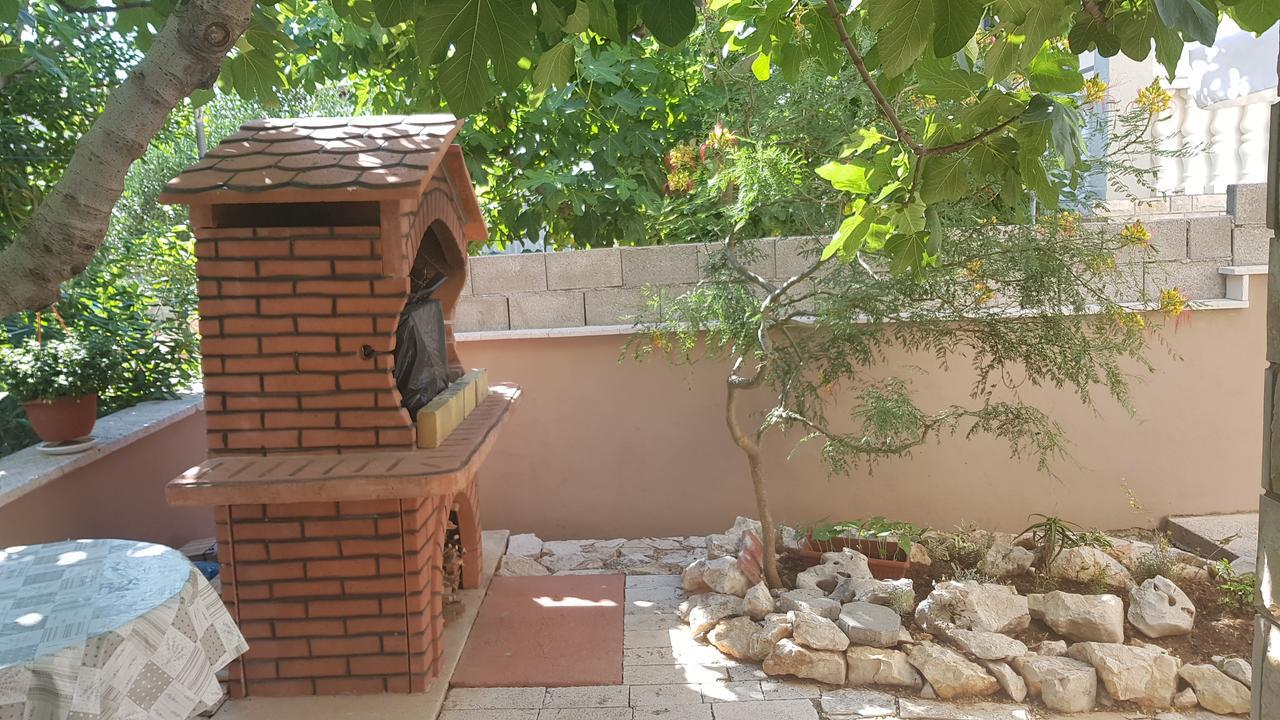 נובליה Apartments Mislav מראה חיצוני תמונה