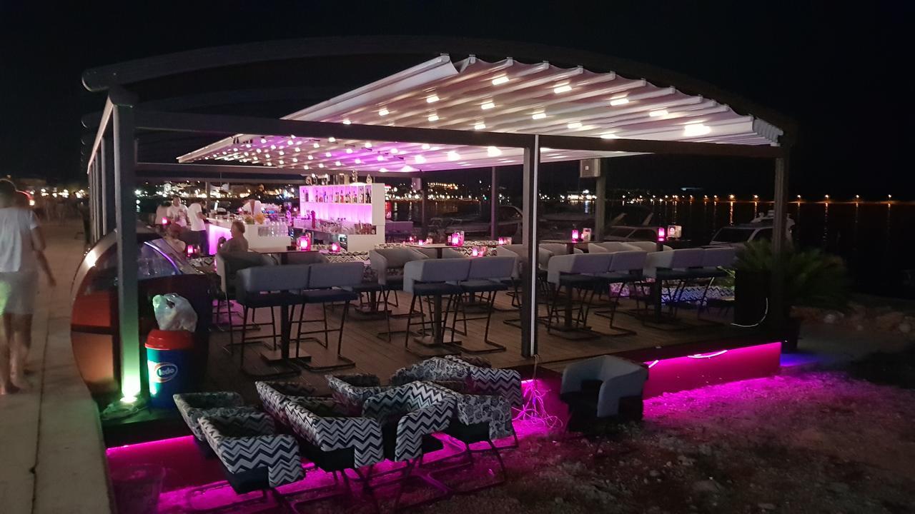 נובליה Apartments Mislav מראה חיצוני תמונה
