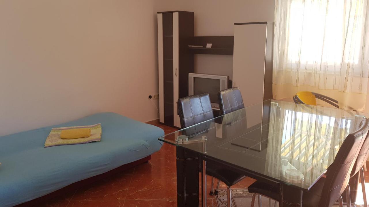 נובליה Apartments Mislav מראה חיצוני תמונה