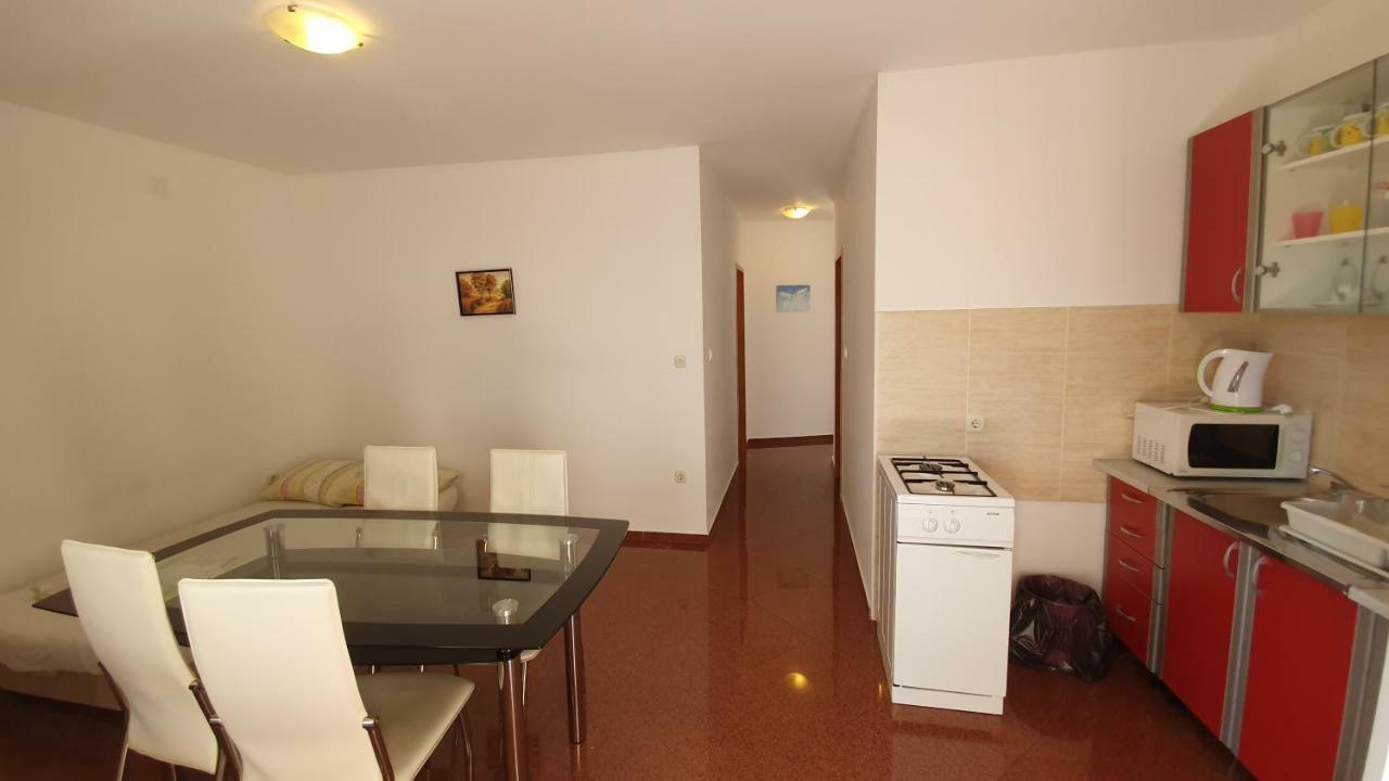 נובליה Apartments Mislav מראה חיצוני תמונה