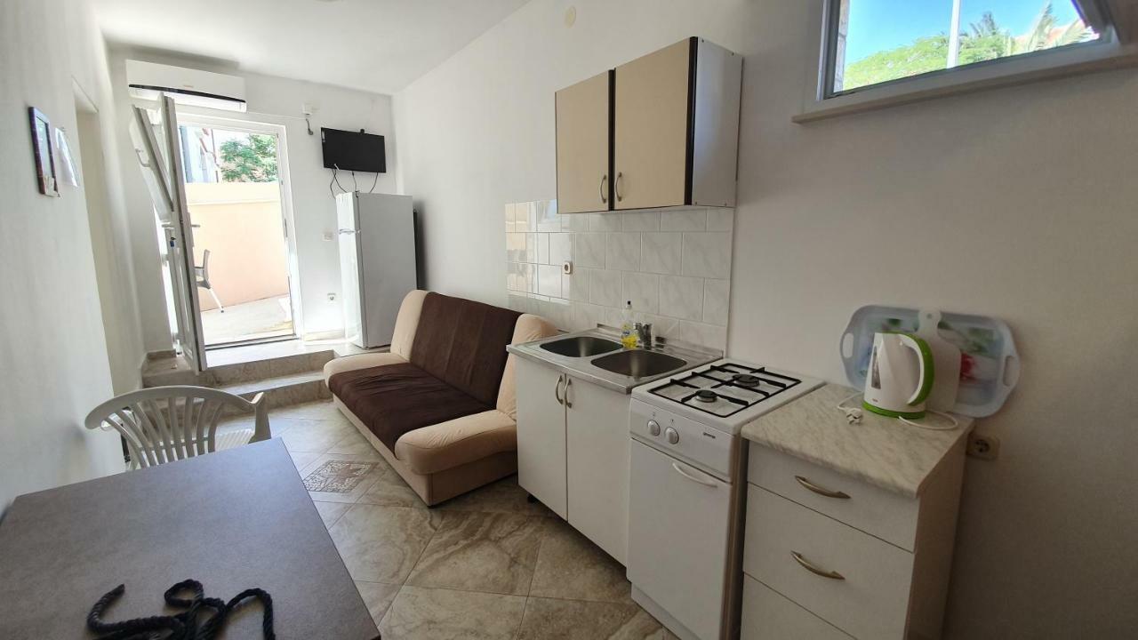 נובליה Apartments Mislav מראה חיצוני תמונה