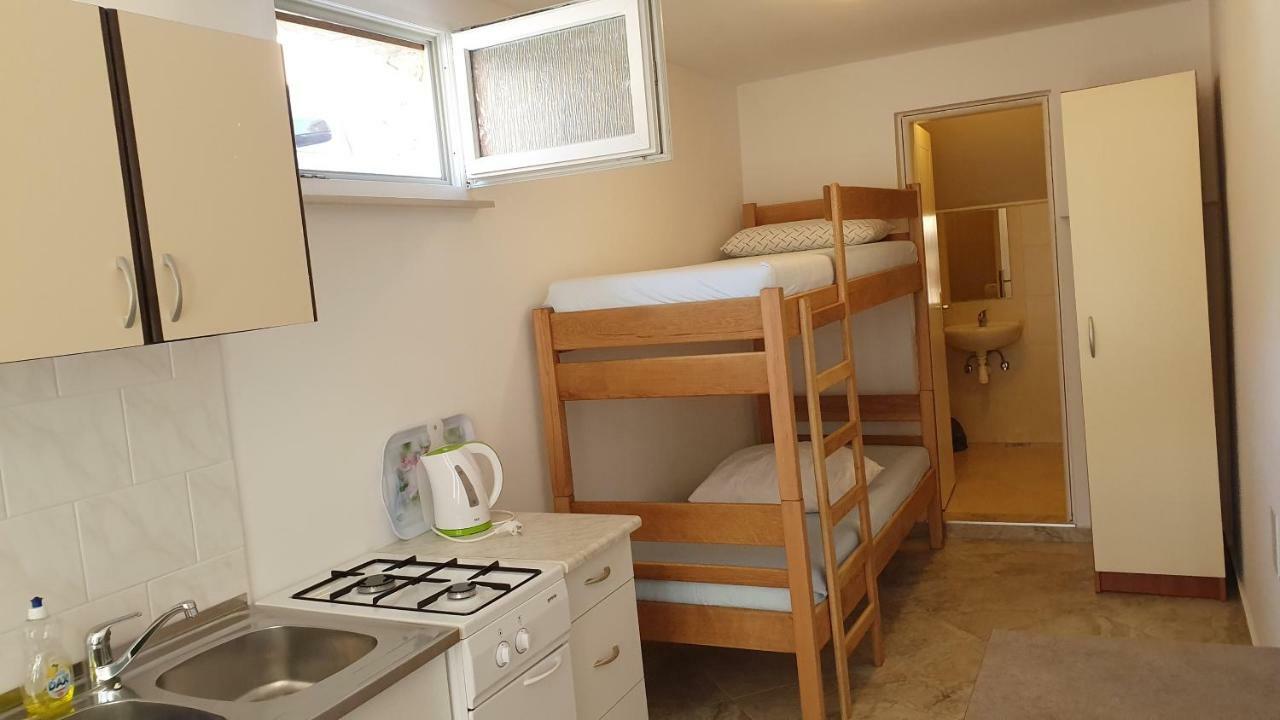 נובליה Apartments Mislav מראה חיצוני תמונה