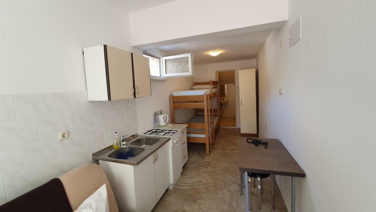 נובליה Apartments Mislav מראה חיצוני תמונה