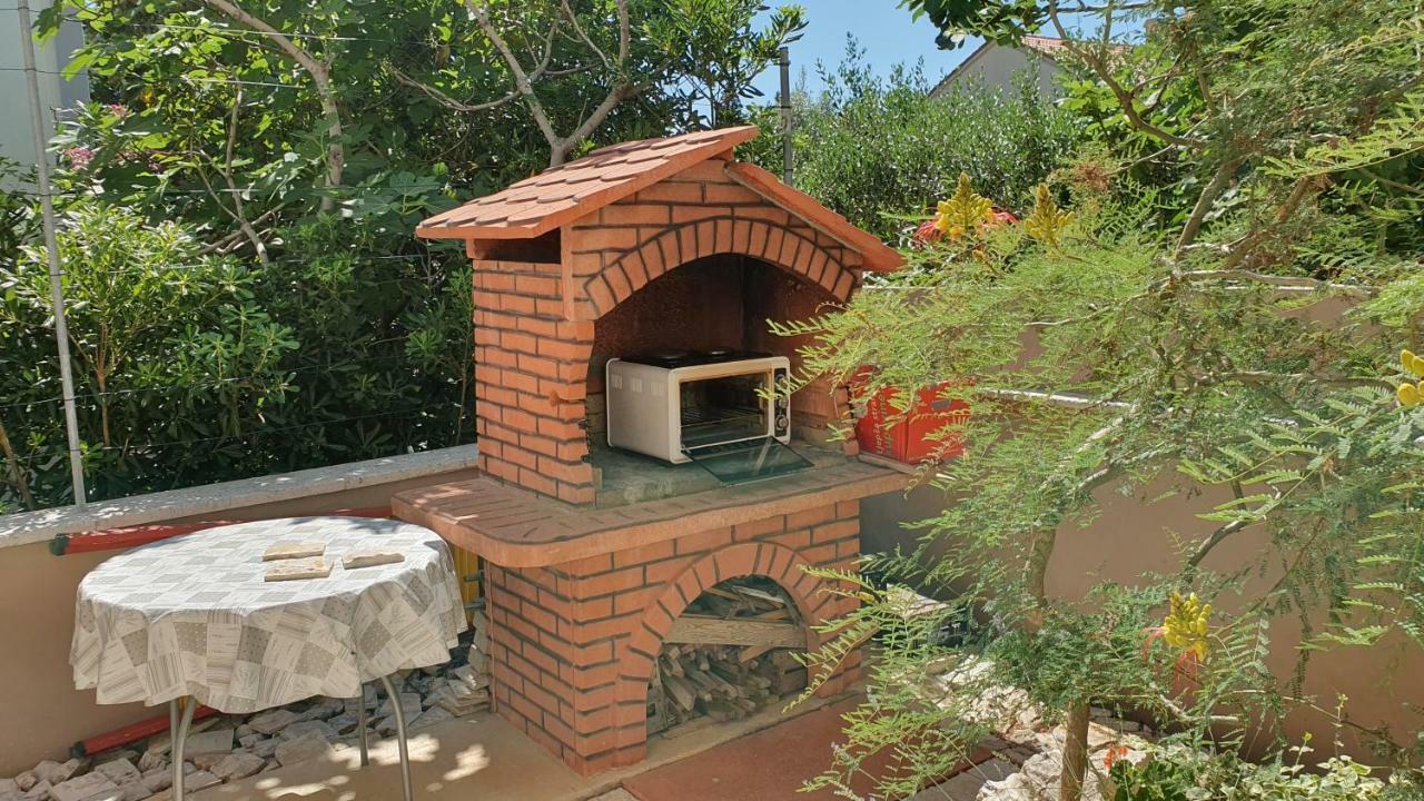 נובליה Apartments Mislav מראה חיצוני תמונה