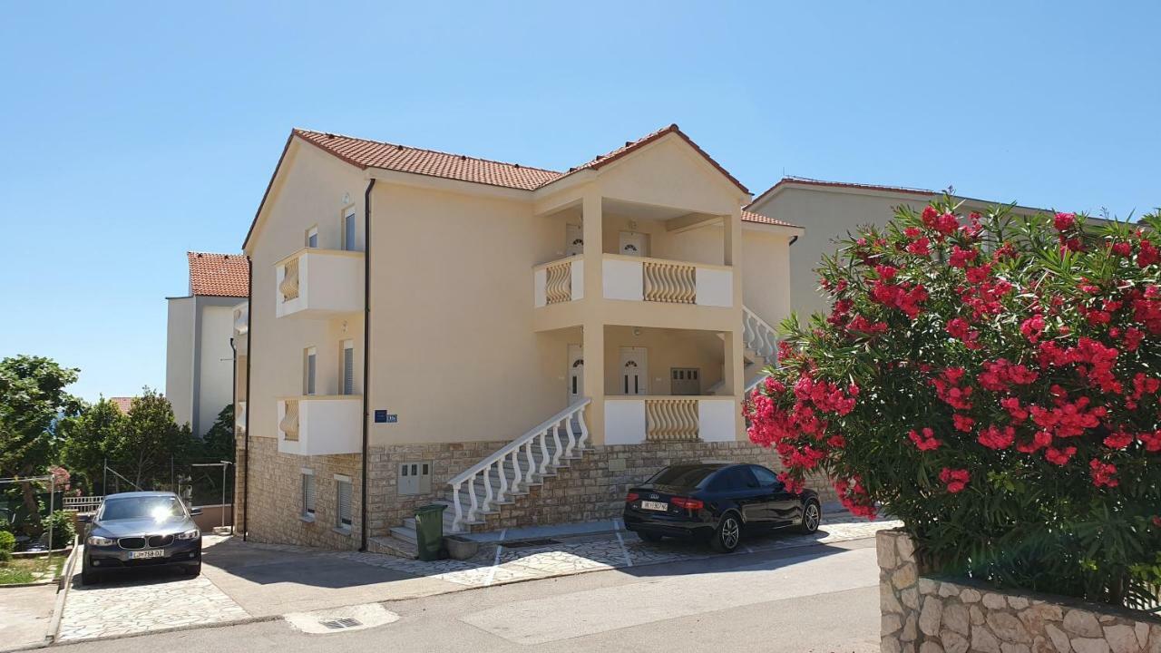 נובליה Apartments Mislav מראה חיצוני תמונה